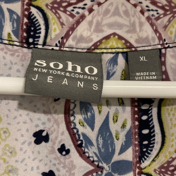 New York & Company Soho Jeans Women’s  Cream and Blue Blouse Elegant Top Sz. XL - Picture 8 of 8